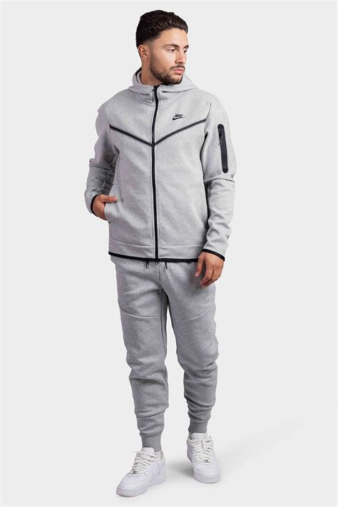 nike tech trainingspakken heren|joggingpakken heren.